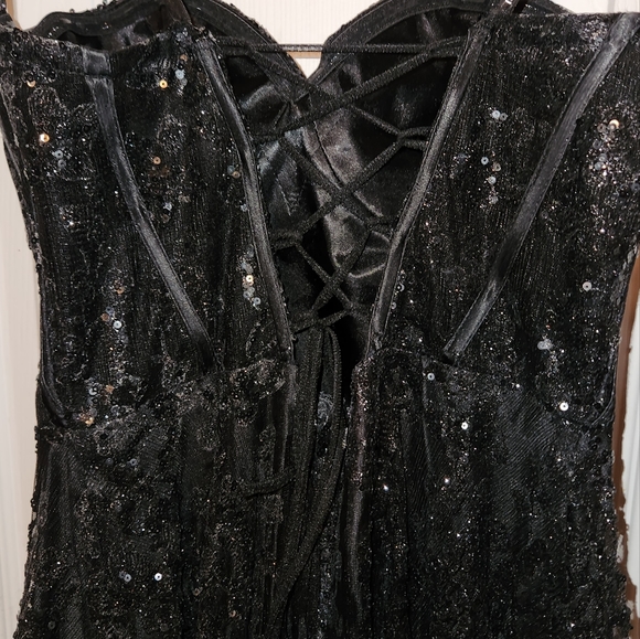 Formal/Prom - Picture 6 of 11